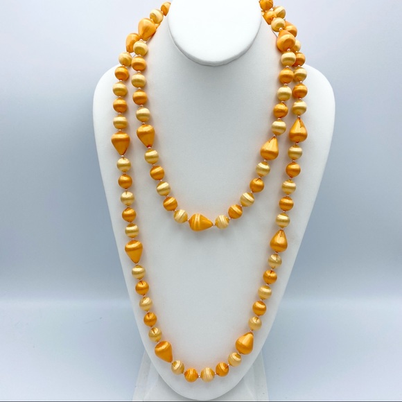 Vintage Japan Celluloid Beaded Single Strand Orange Bead Necklace - Picture 12 of 12